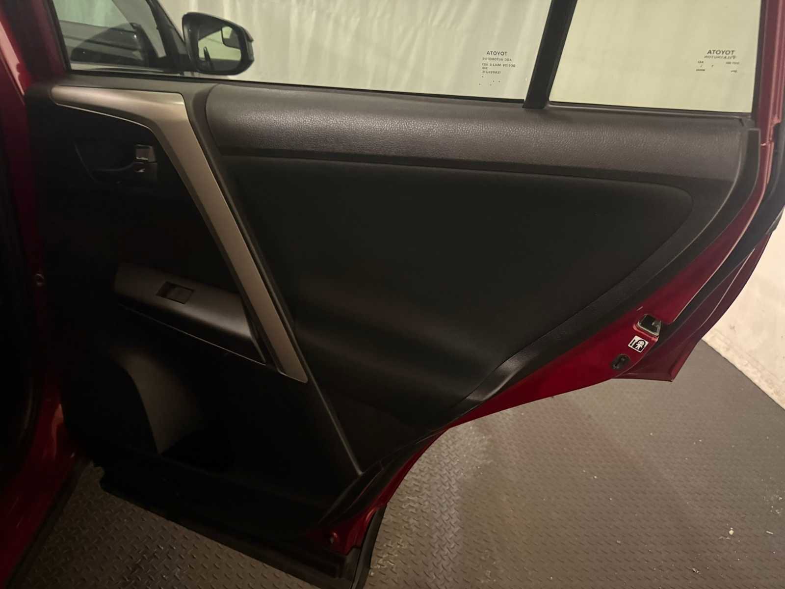 Used 2018 Toyota RAV4 LE w/ All Weather Liner Package image 26