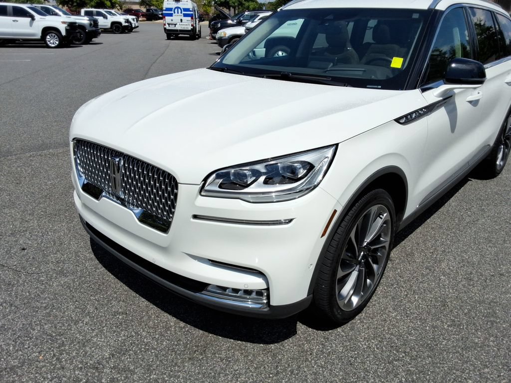 Used 2020 Lincoln Aviator Reserve w/ Equipment Group 202A AWD/4WD image 9