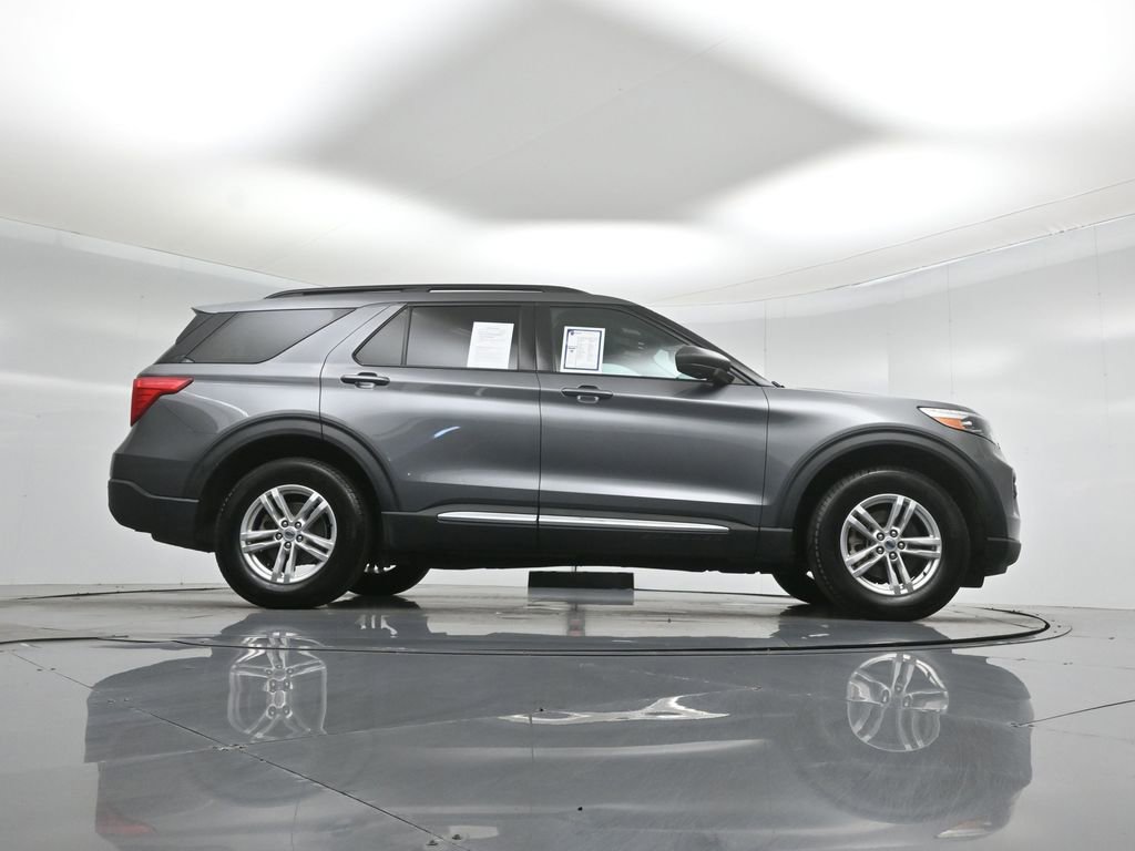 Certified 2022 Ford Explorer XLT w/ Class IV Trailer Tow Package image 51