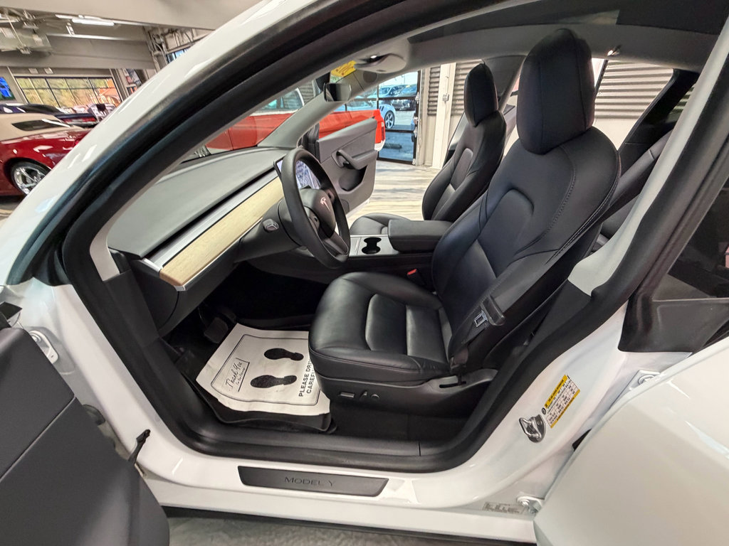 Used 2021 Tesla Model Y Long Range AWD/4WD image 56