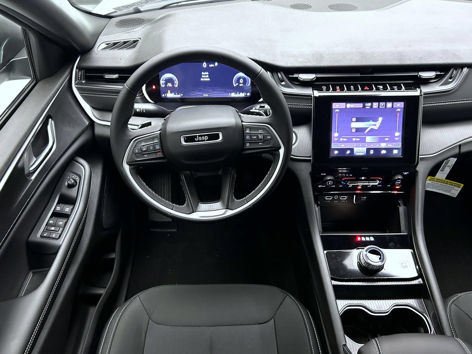 New 2026 Jeep Grand Cherokee Laredo AWD/4WD image 14