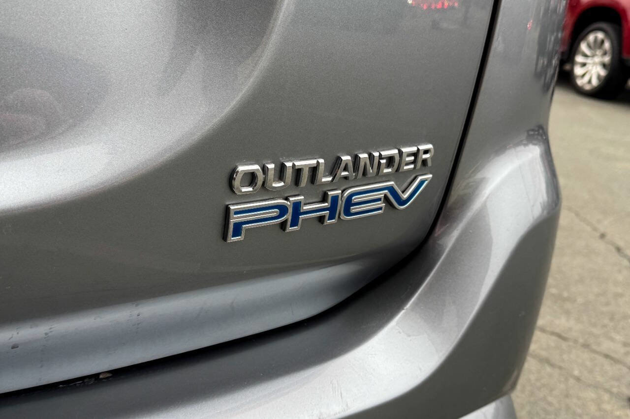 Used 2018 Mitsubishi Outlander GT image 19