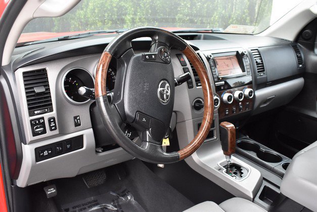 Used 2013 Toyota Tundra Platinum image 14