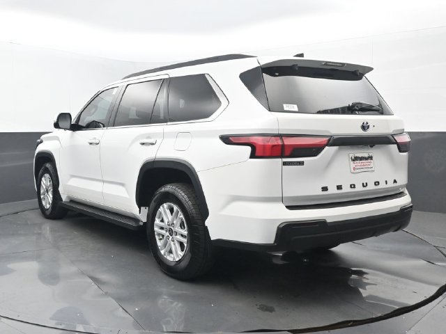 Used 2023 Toyota Sequoia SR5 w/ SR5 Premium Package RWD image 3