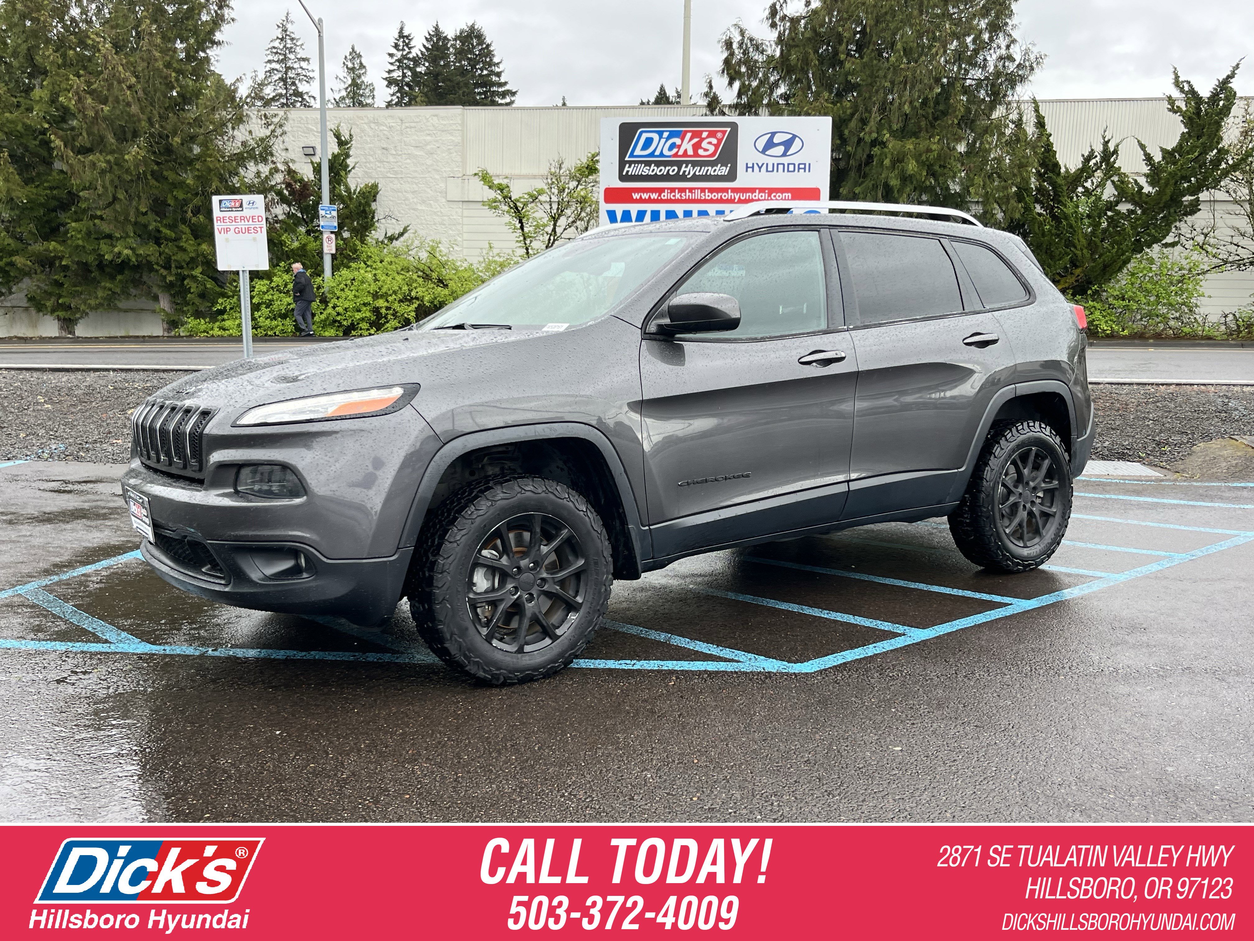 Used 2015 Jeep Cherokee Latitude w/ Comfort/Convenience Group