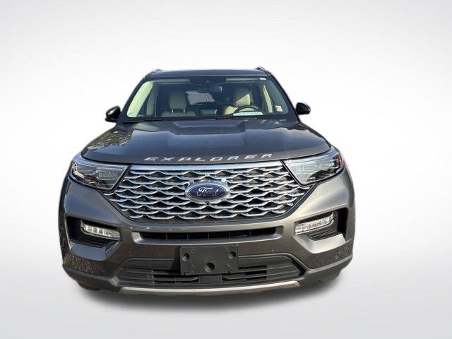 Used 2021 Ford Explorer Platinum w/ Equipment Group 601A AWD/4WD image 2