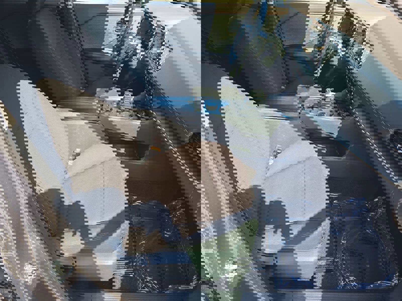 Used 2023 Nissan Rogue S image 10