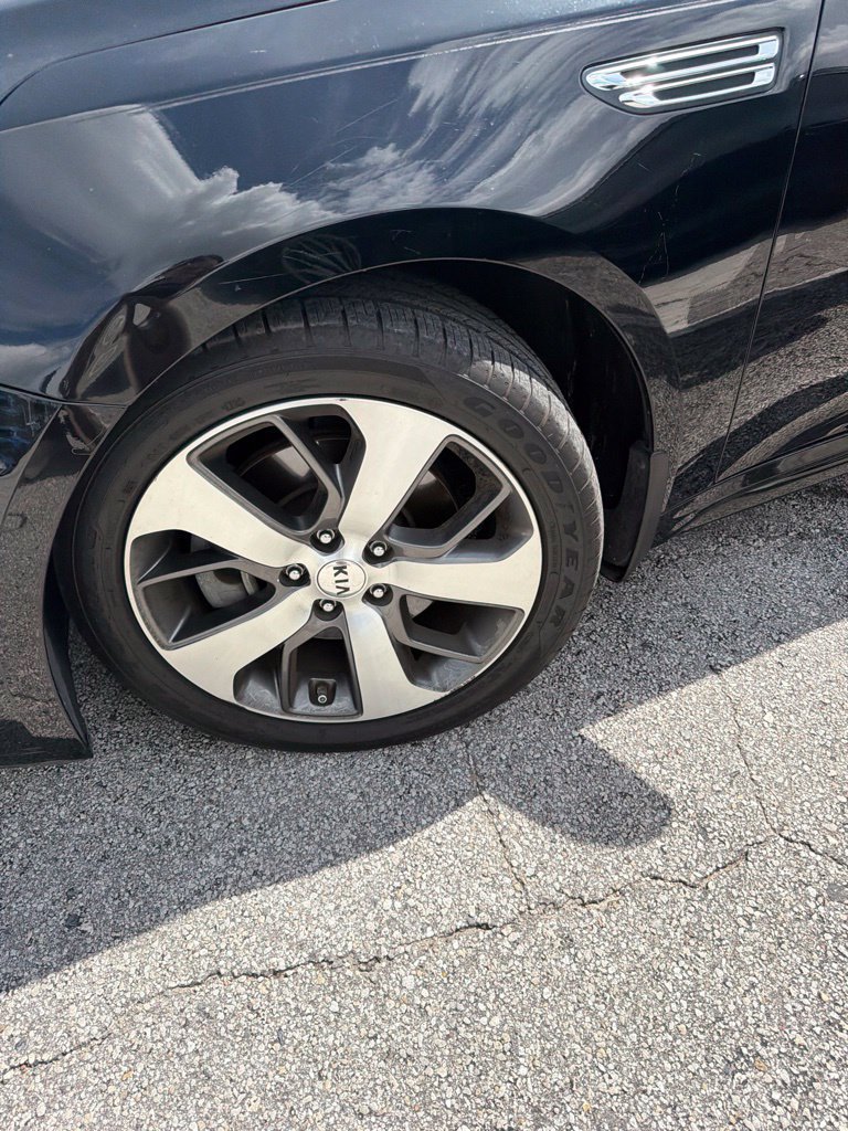 Used 2019 Kia Optima S FWD image 3