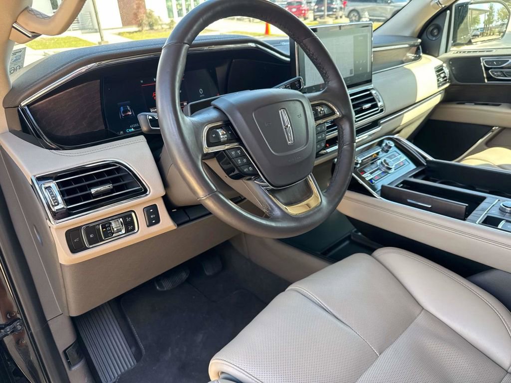 Certified 2024 Lincoln Navigator Reserve image 21