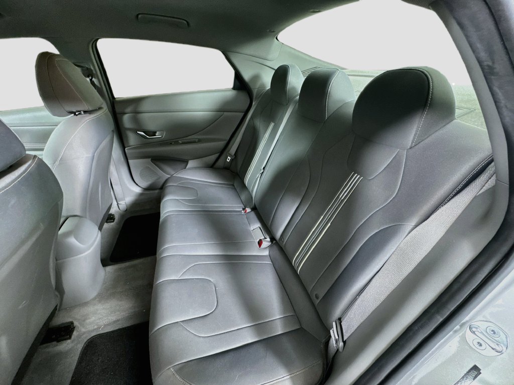 Used 2023 Hyundai Elantra SEL w/ Convenience Package FWD image 25