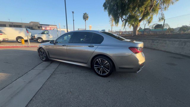 Used 2020 BMW 745e xDrive image 6