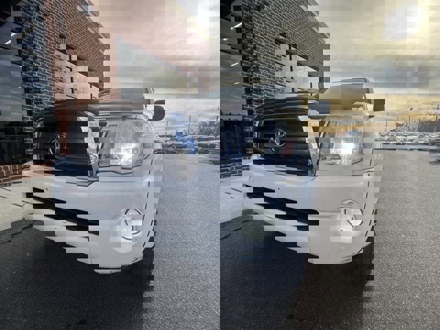 Used 2009 Toyota Tacoma 4x4 Double Cab w/ TRD Off-Road Pkg image 10