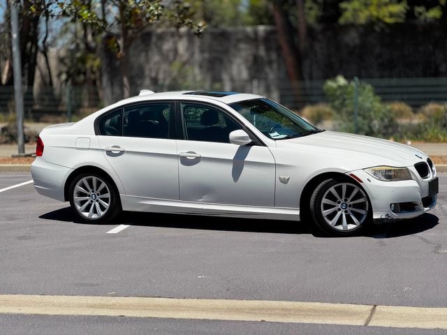 Used 2009 BMW 328i Sedan RWD image 3