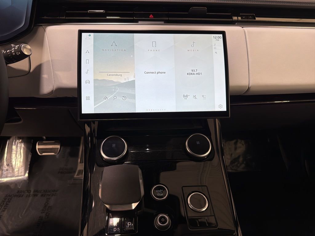 Used 2023 Land Rover Range Rover Sport SE image 16