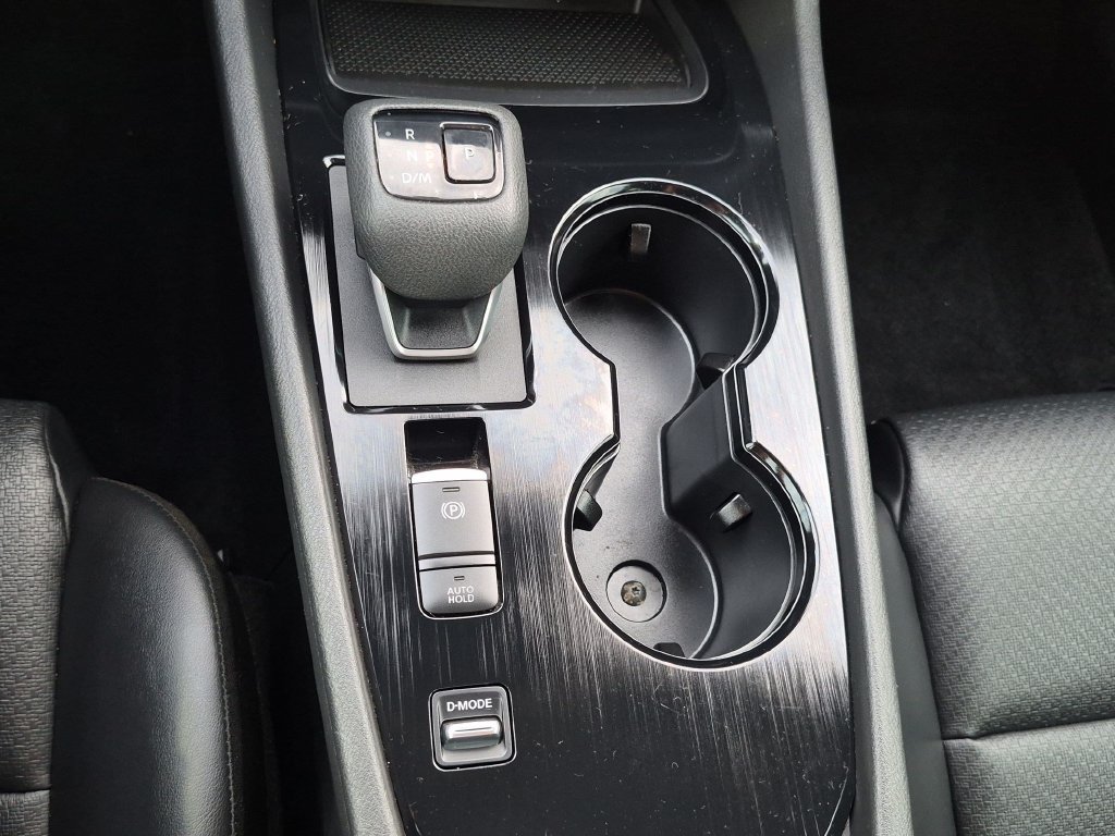 Used 2024 Nissan Rogue SV w/ SV Premium Package FWD image 23