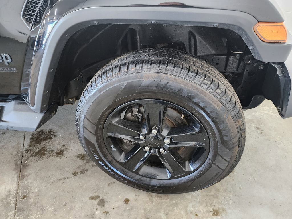 Used 2021 Jeep Wrangler Unlimited Sahara image 37