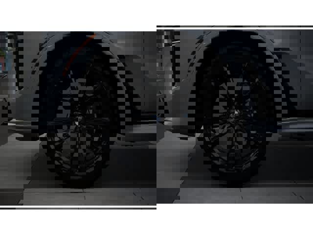 New 2026 BMW X7 xDrive40i w/ Executive Package image 7