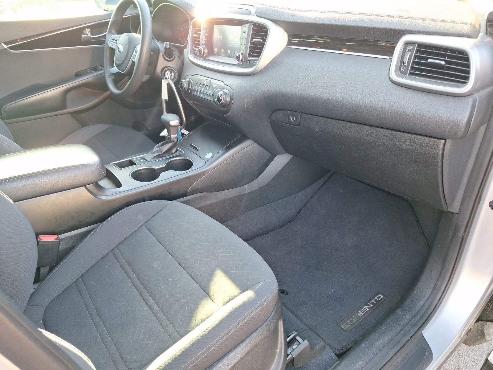 Used 2020 Kia Sorento L image 33