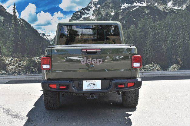 Used 2023 Jeep Gladiator Rubicon w/ Cold Weather Group AWD/4WD image 10