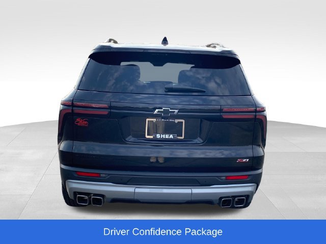 Certified 2025 Chevrolet Traverse Z71 w/ Driver Confidence Package AWD/4WD image 3