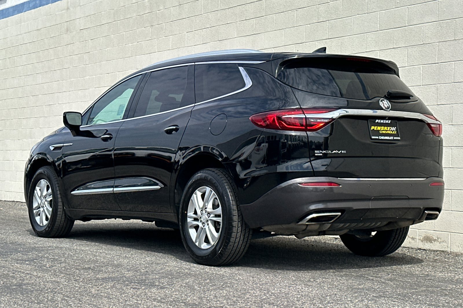 Certified 2020 Buick Enclave Essence w/ Sound and Sites Package AWD/4WD image 6