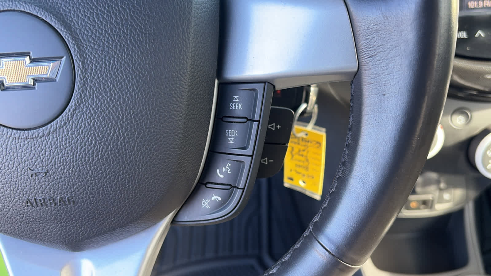 Used 2014 Chevrolet Spark LT image 13