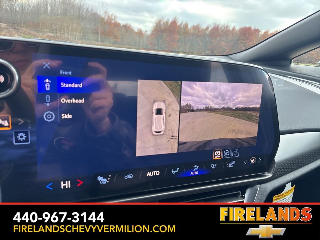 New 2026 Chevrolet Equinox EV LT image 24