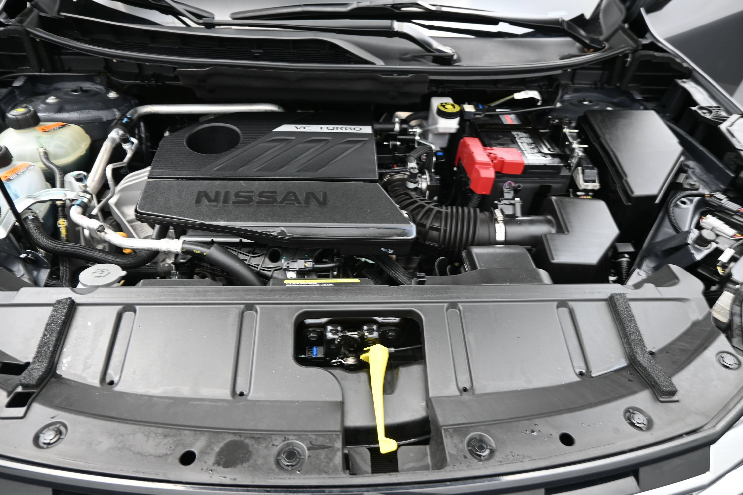 Used 2025 Nissan Rogue SV FWD image 19
