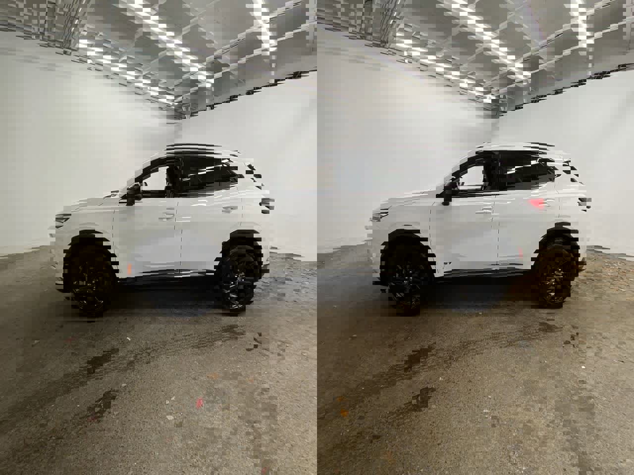 Used 2025 Buick Envision Sport Touring image 3