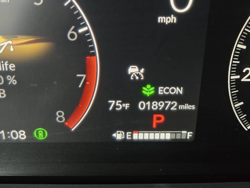 Certified 2025 Honda Pilot Sport image 23