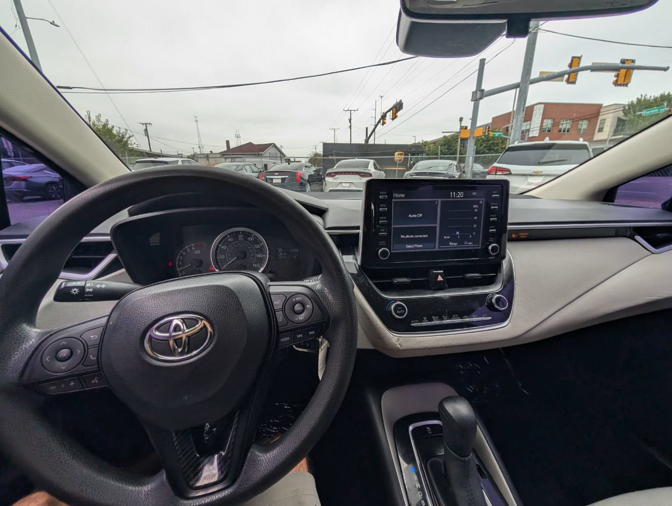 Used 2020 Toyota Corolla LE FWD image 21