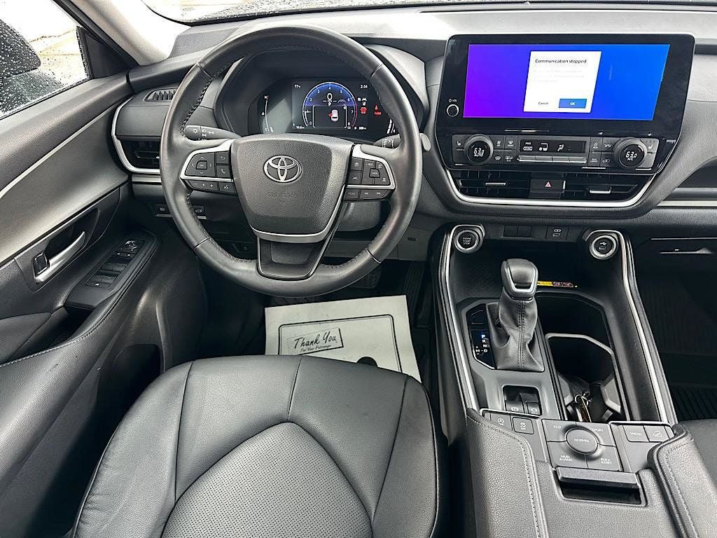 Certified 2024 Toyota Grand Highlander AWD image 19