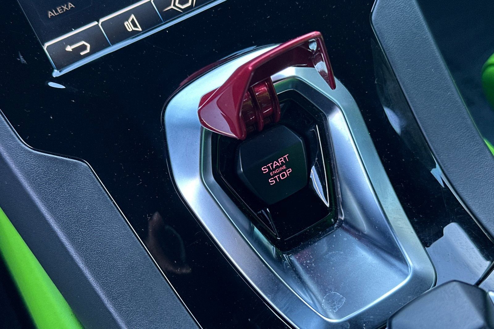 Used 2021 Lamborghini Huracan EVO image 22