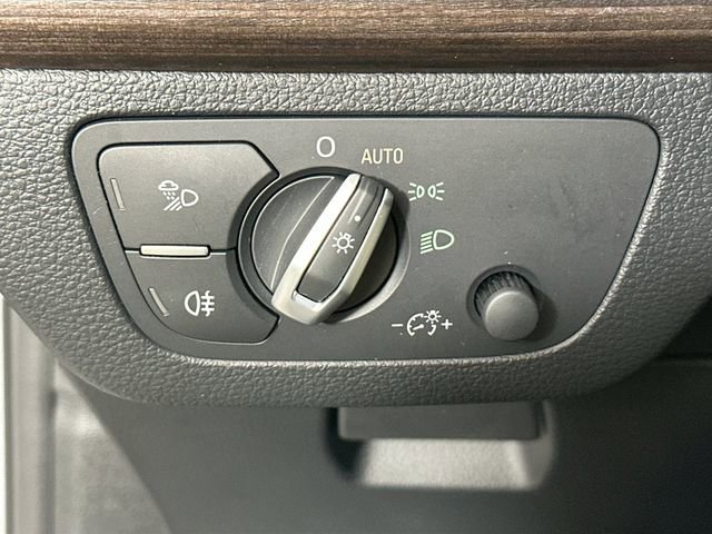 Used 2023 Audi Q5 2.0T Premium w/ Convenience Package image 22