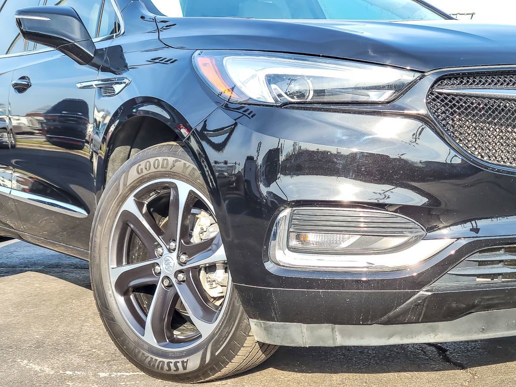 Used 2021 Buick Enclave Essence w/ Sport Touring Edition image 3