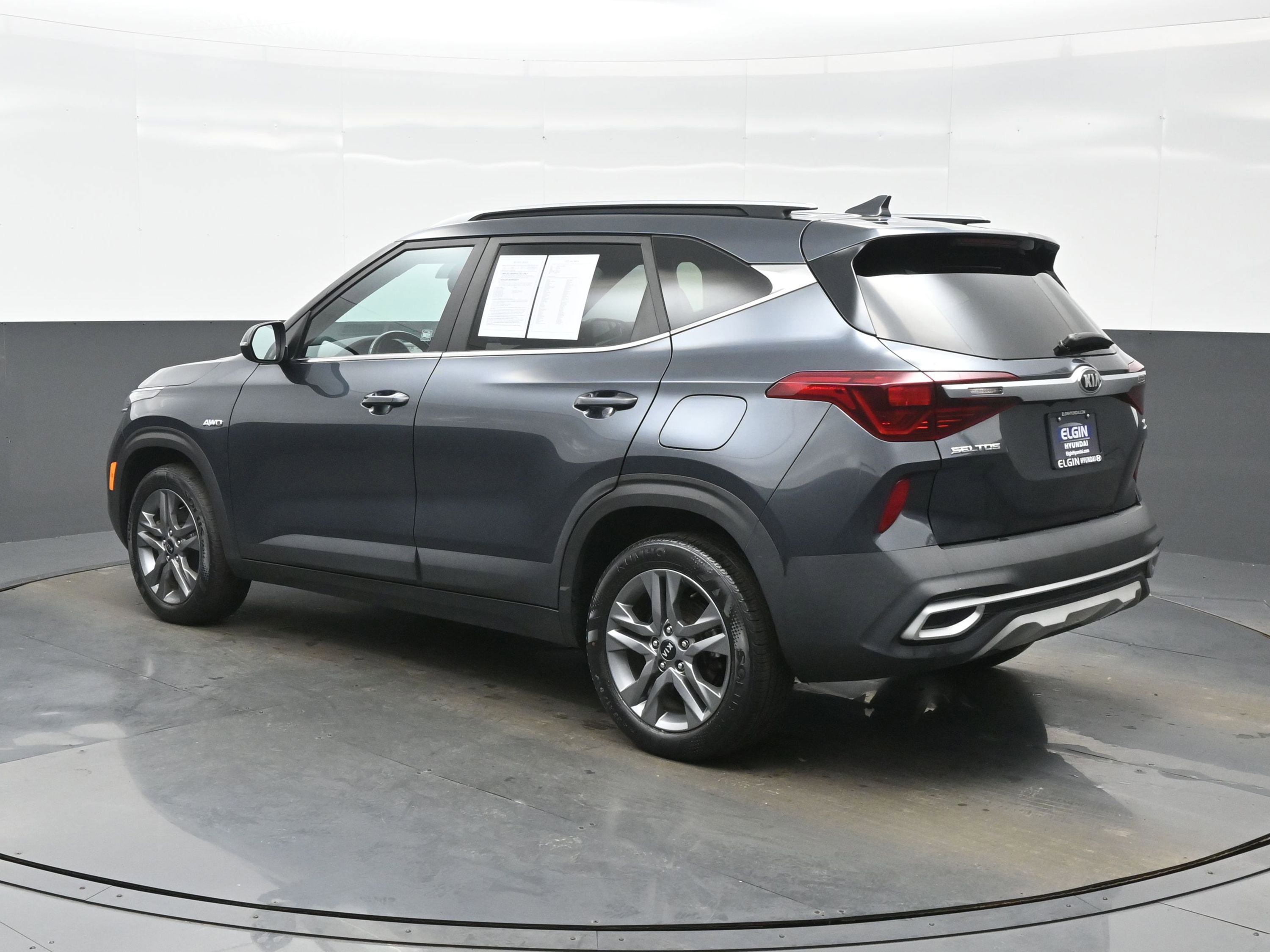 Used 2021 Kia Seltos S image 2