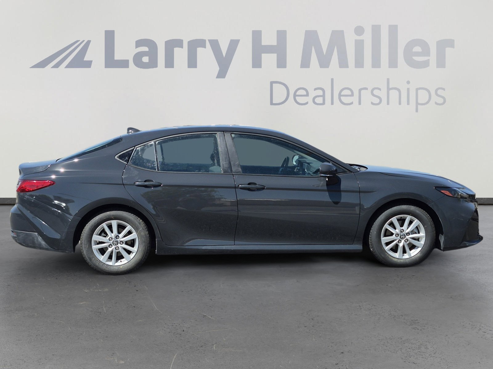 Certified 2025 Toyota Camry LE image 8