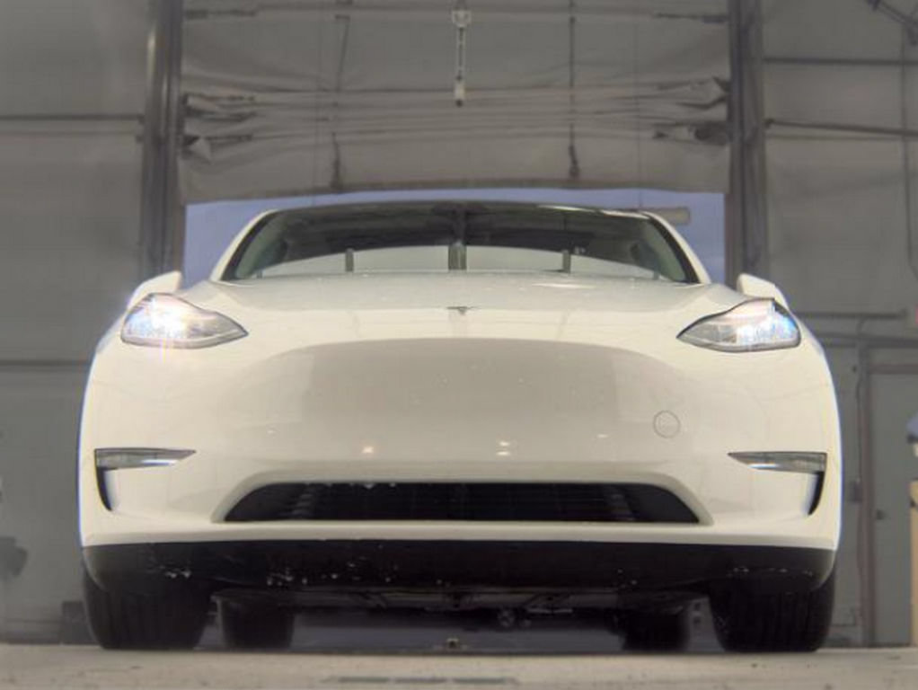 Used 2023 Tesla Model Y Long Range AWD/4WD image 3