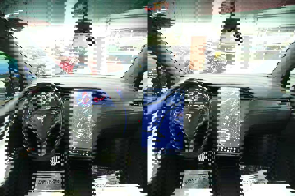 Used 2020 Tesla Model X Performance image 27