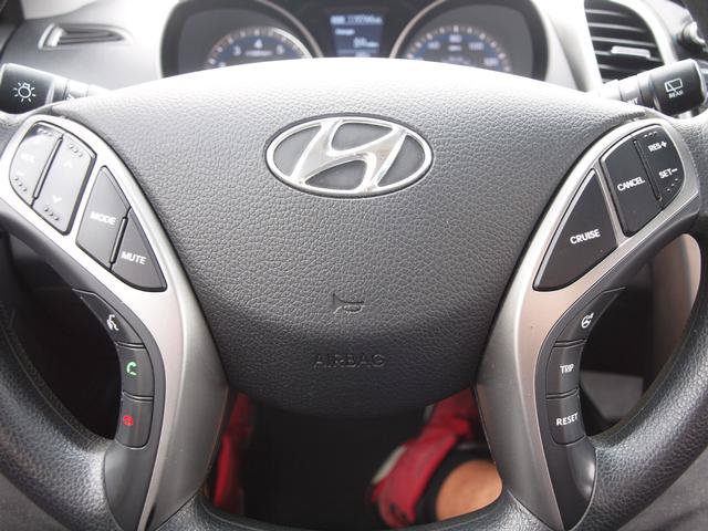 Used 2016 Hyundai Elantra GT FWD image 9
