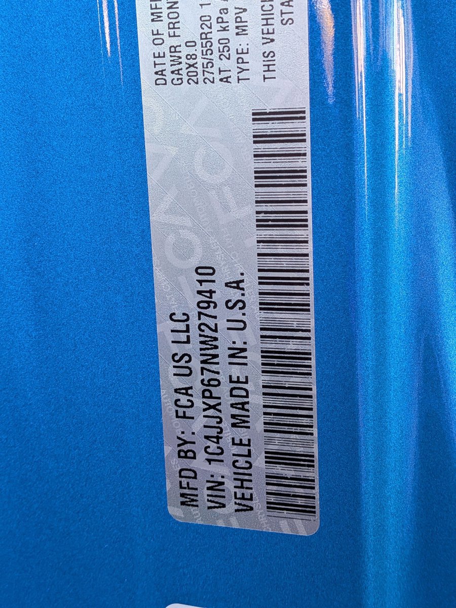 Used 2022 Jeep Wrangler Unlimited Sahara w/ Cold Weather Group image 21