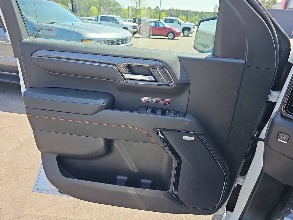 Used 2024 GMC Sierra 1500 AT4 w/ Technology Package image 30