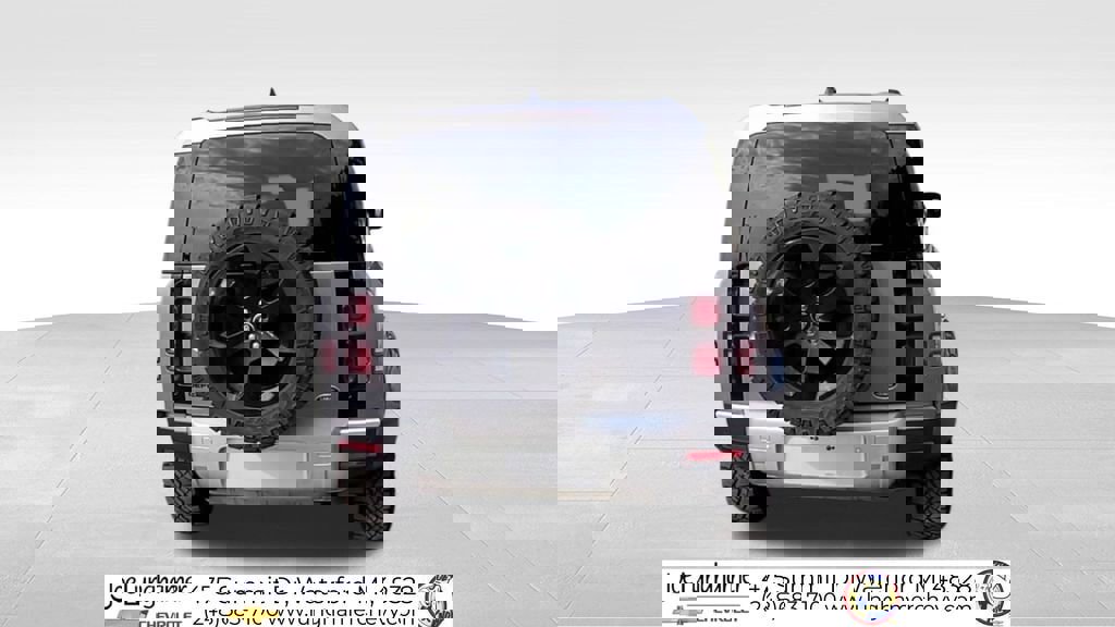 Used 2023 Land Rover Defender 110 SE image 7