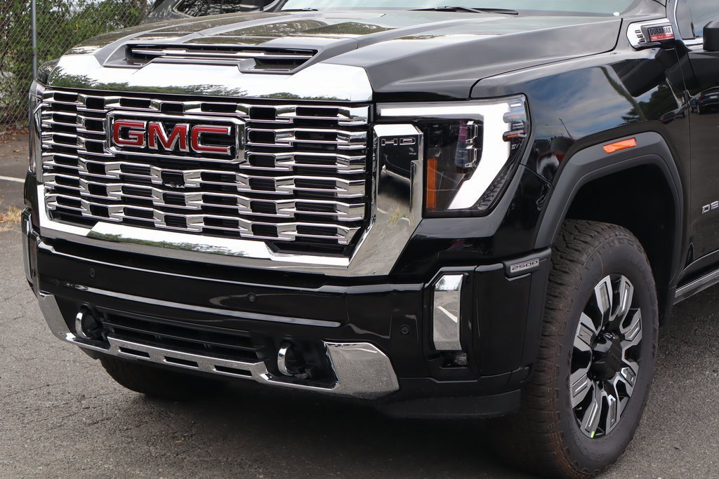 New 2026 GMC Sierra 2500 Denali w/ Max Trailering Package image 4