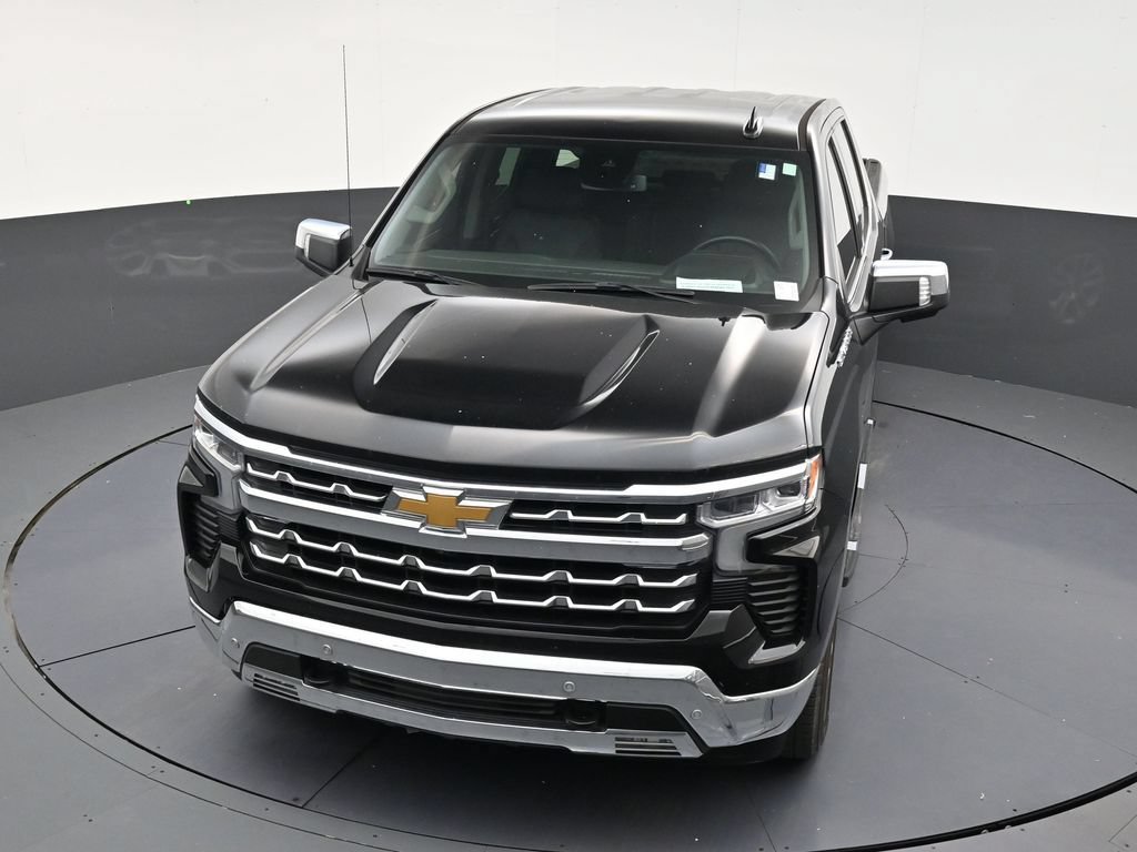 Used 2024 Chevrolet Silverado 1500 LTZ RWD image 19