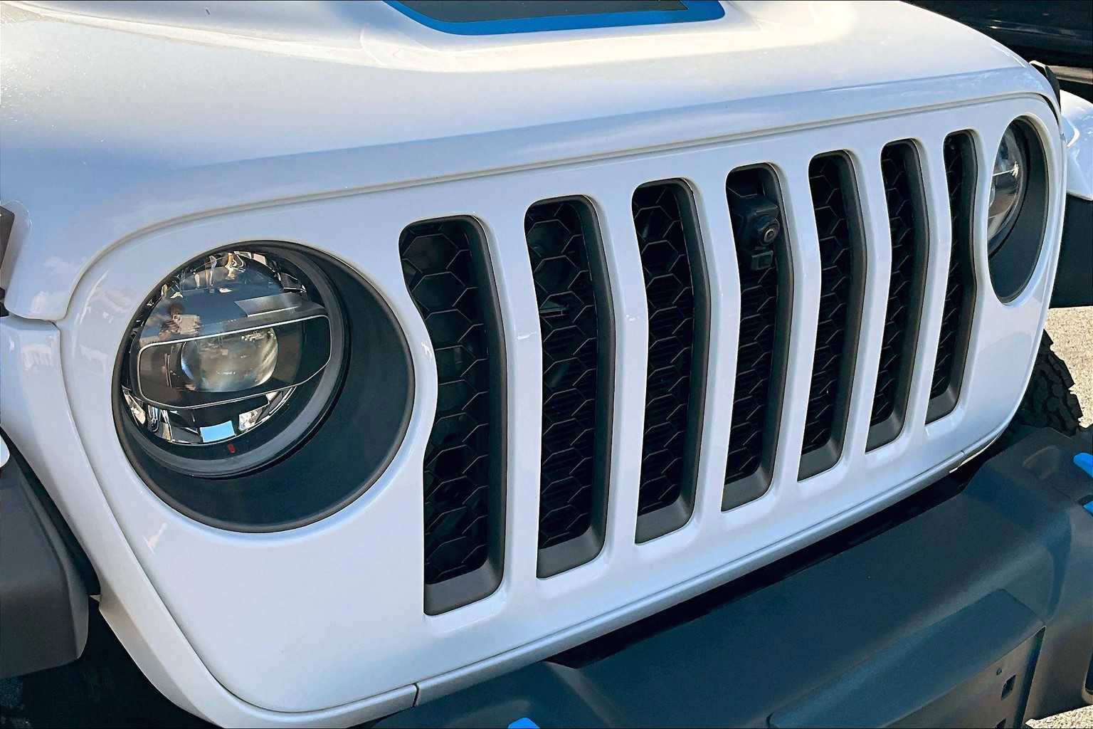 Used 2022 Jeep Wrangler Unlimited Rubicon 4xe w/ Cold Weather Group image 30