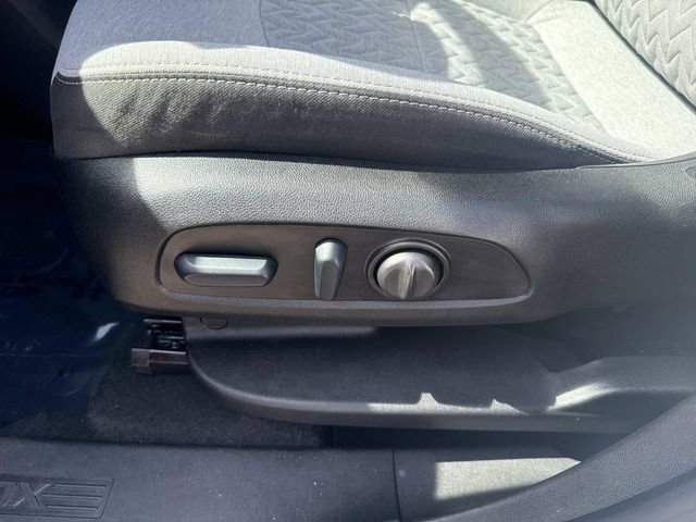 Used 2023 Chevrolet Equinox LS w/ LS Convenience Package image 23