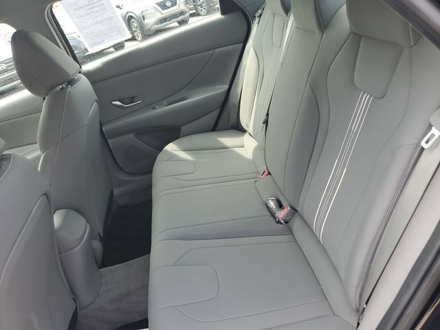 Used 2023 Hyundai Elantra SEL FWD image 12