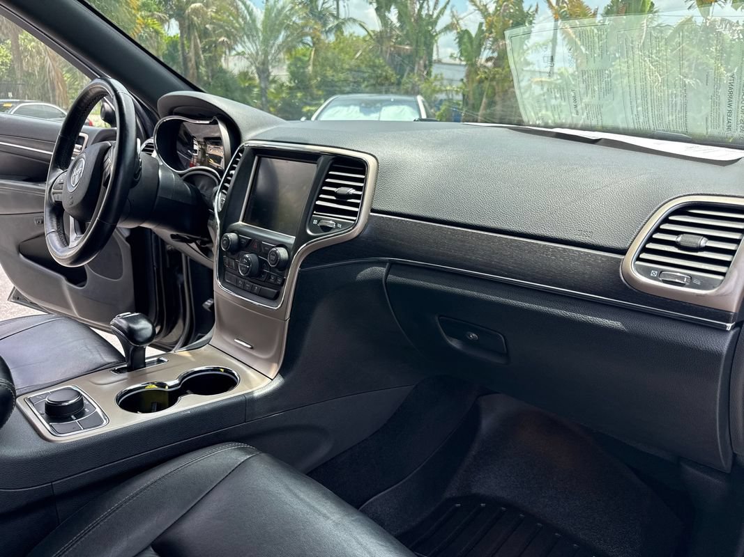 Used 2015 Jeep Grand Cherokee Limited AWD/4WD image 19