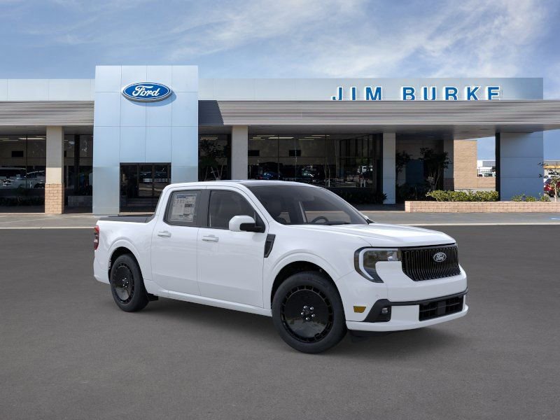 New 2025 Ford Maverick Lobo image 7